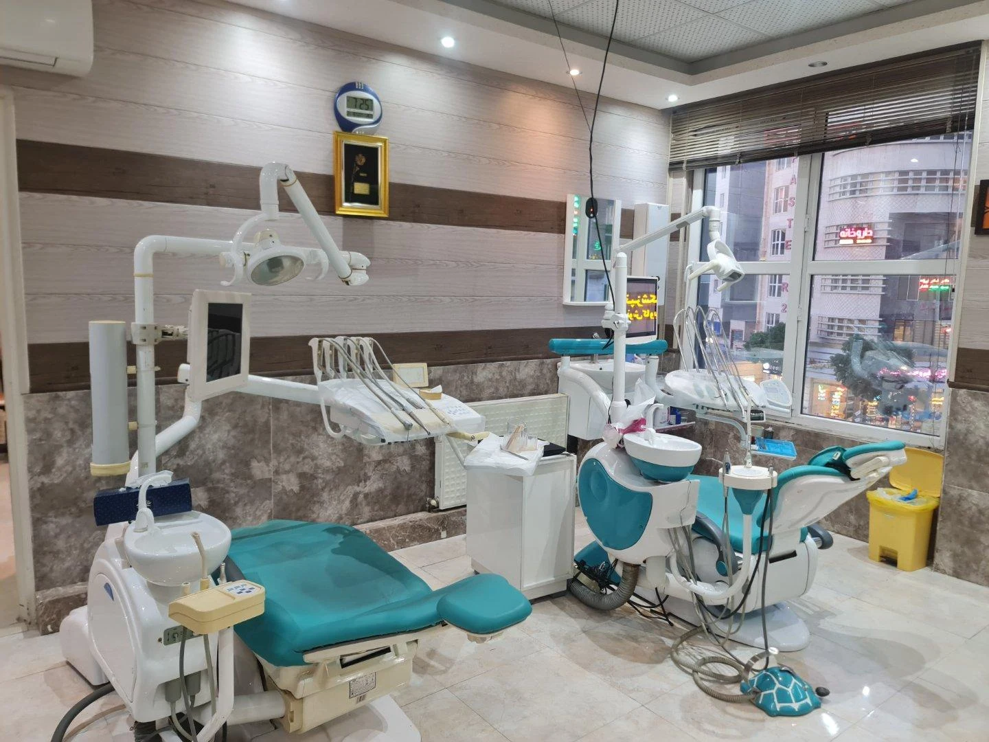 دندانپزشکی دکتر ایرج کیانی