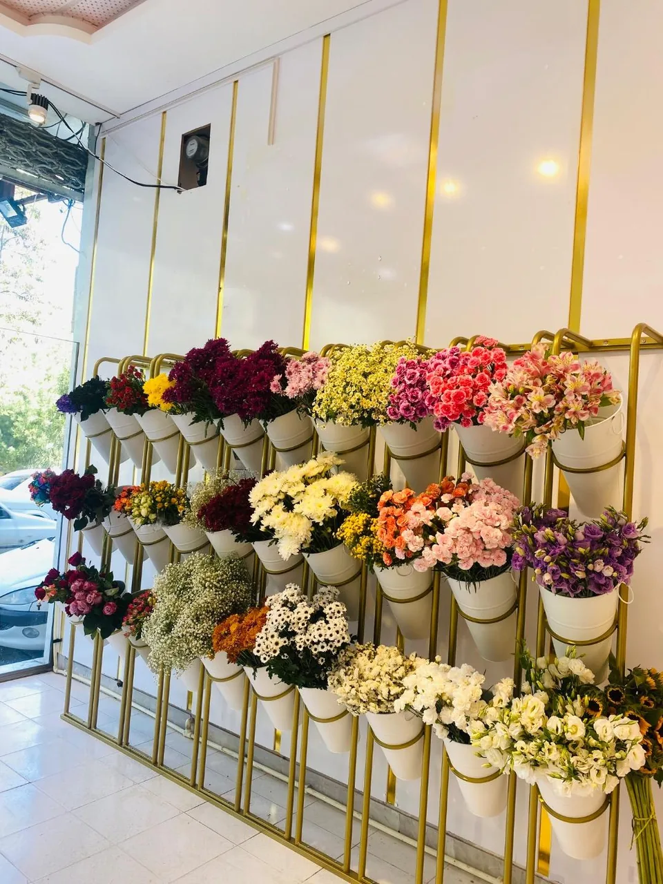 گلفروشی ماری گلد - تصویر 2