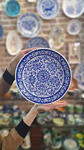 نمایشگاه و فروشگاه دائمی صنایع دستی عالی قاپو