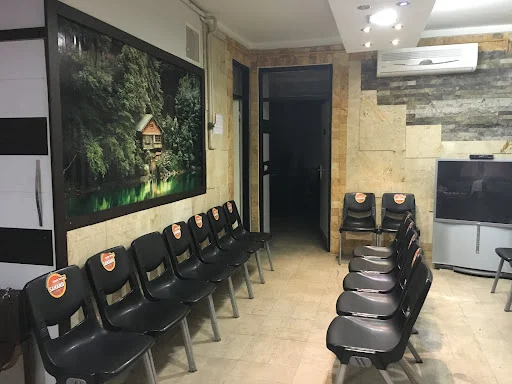 دکتر منوچهر صمیمی فر