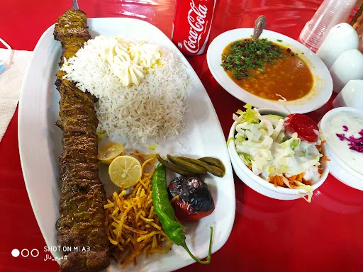 چلوکبابی نوبهار