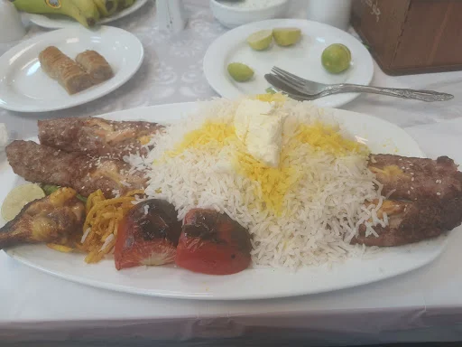 چلوکبابی نوبهار