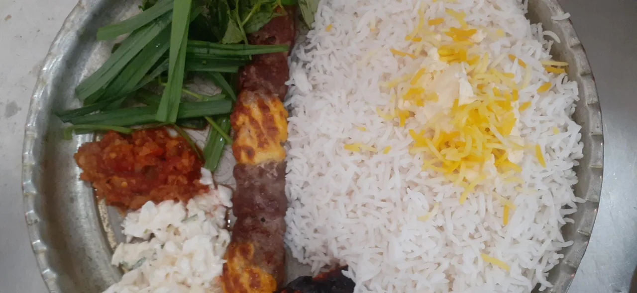 تهیه غذایی و رستوران ترنج - تصویر 2