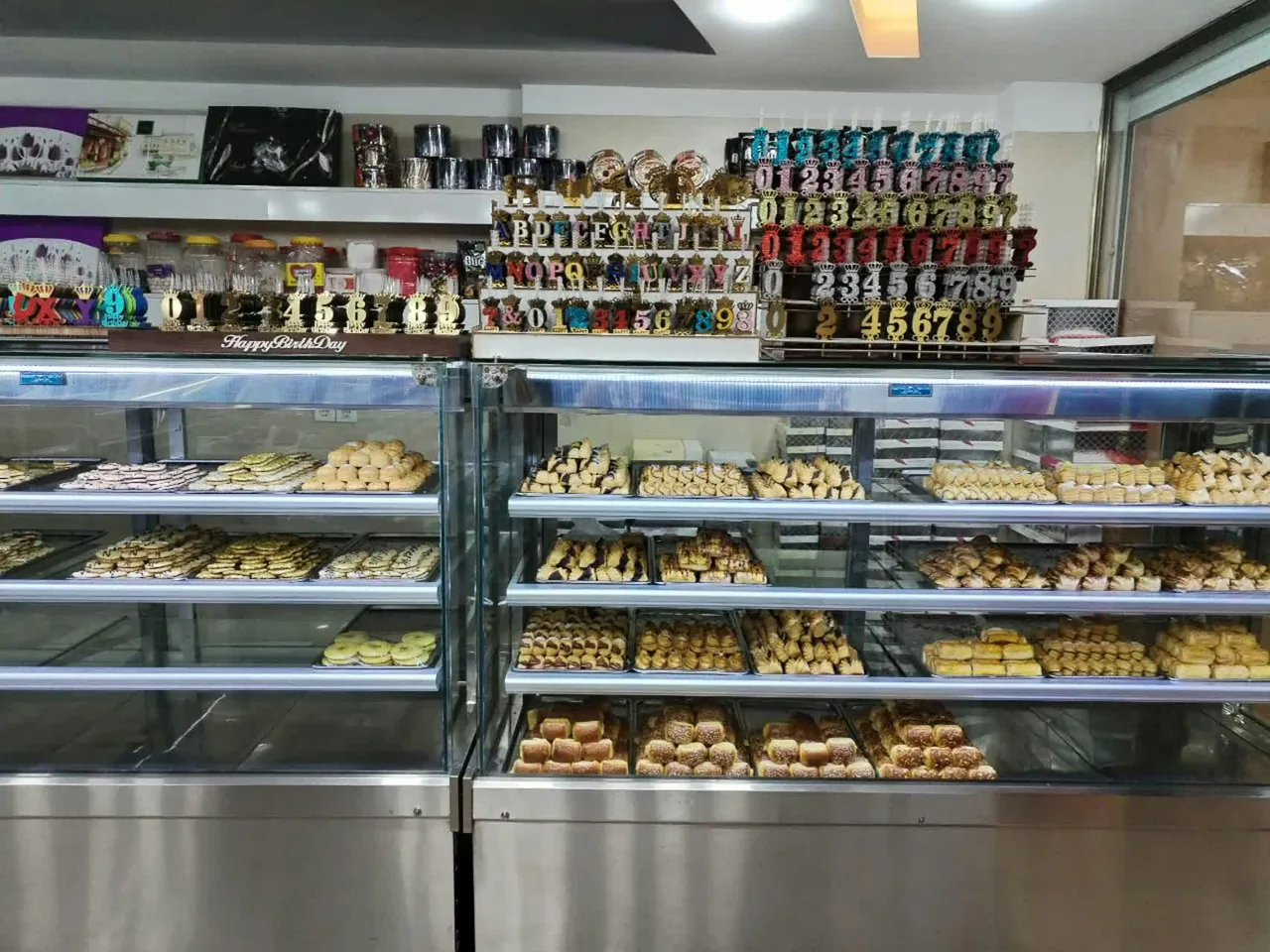 شیرینی ناب شعبه مرکزی - تصویر 4