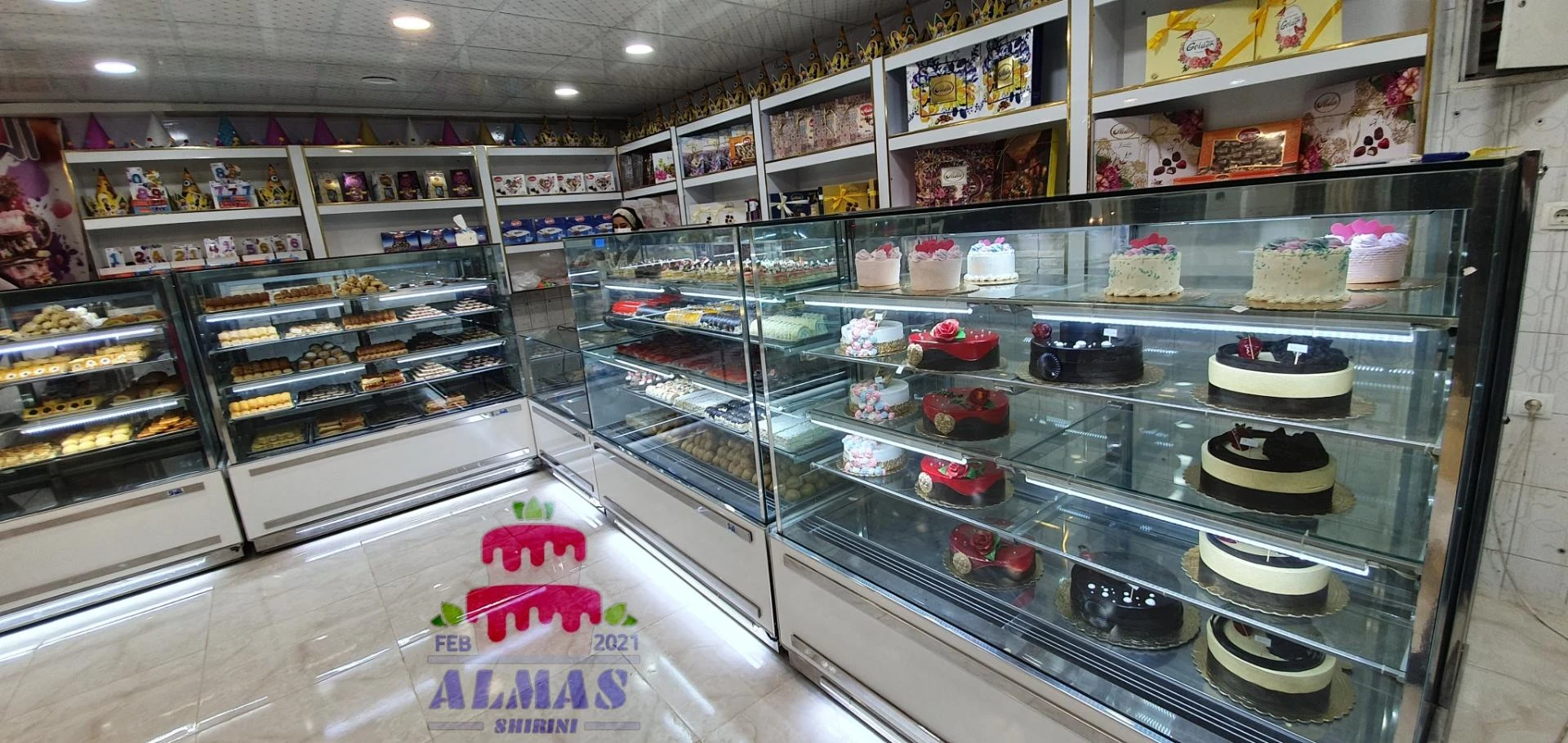 شیرینی سرای شکلات - تصویر 2
