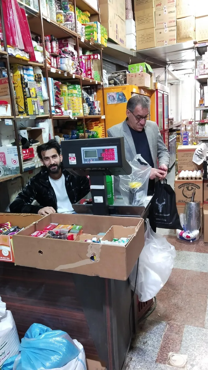 مرکز خرید مواد غذایی خواجوی - تصویر 5