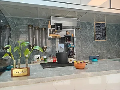 کافه رستوران گودزیلا