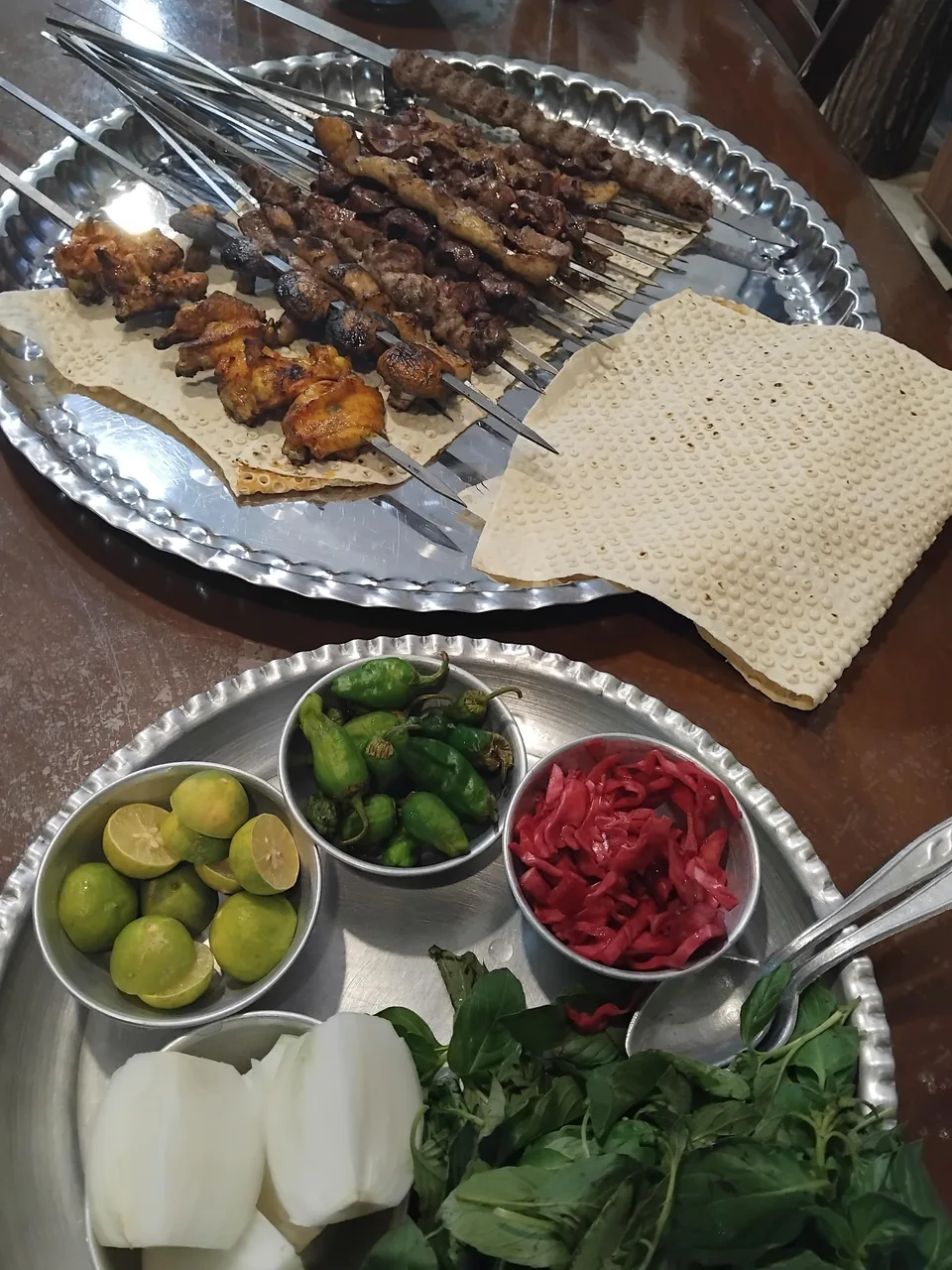 کبابی و جگرسرای پولاد
