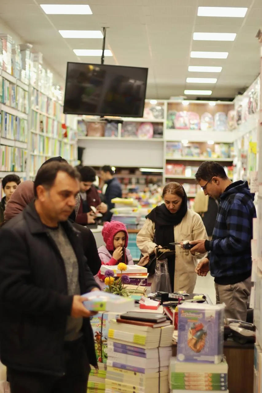 کتابفروشی و لوازم التحریر راهیان دانشگاه - تصویر 2