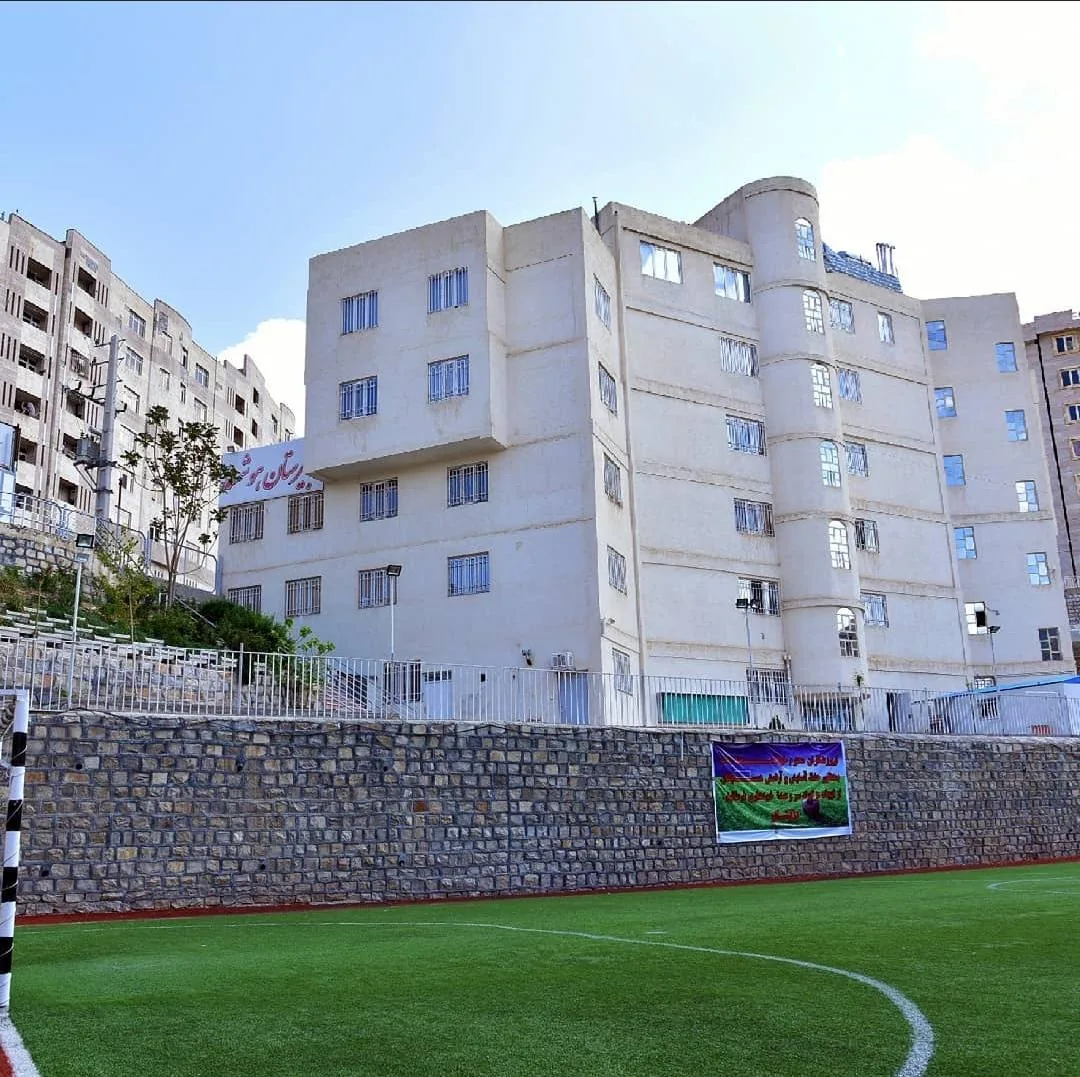 دبیرستان هوشمند دوره ۱و۲ - تصویر 6