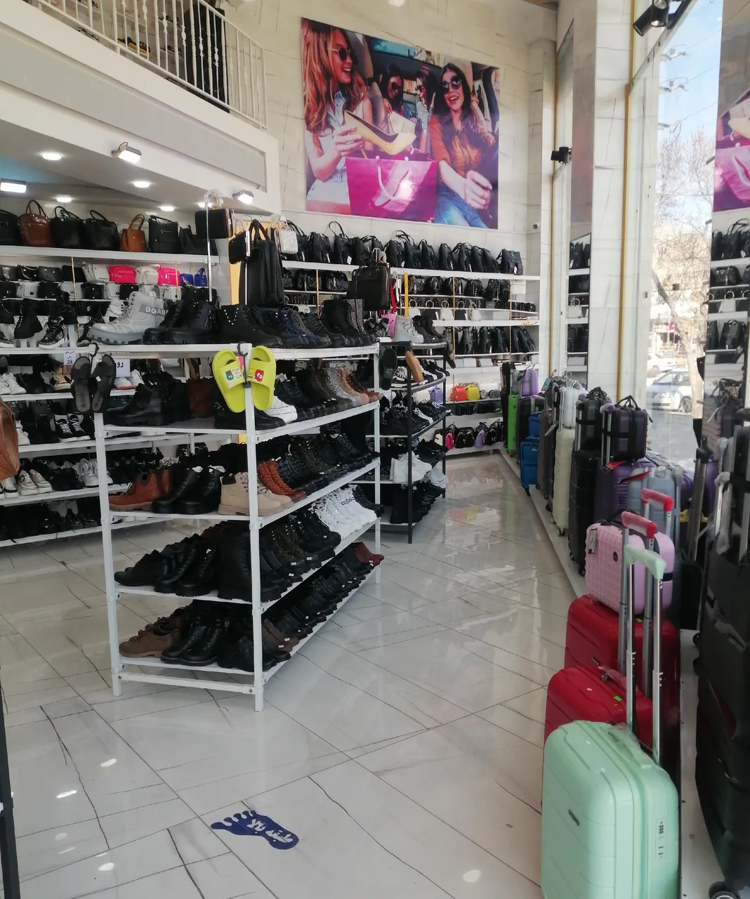 کفش مارکت - تصویر 3