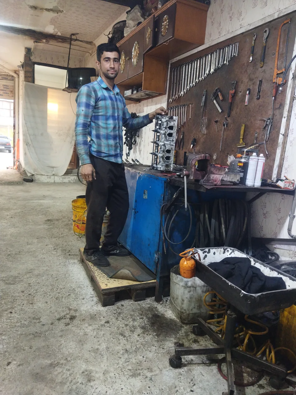 تعمیرگاه غفاری - تصویر 3