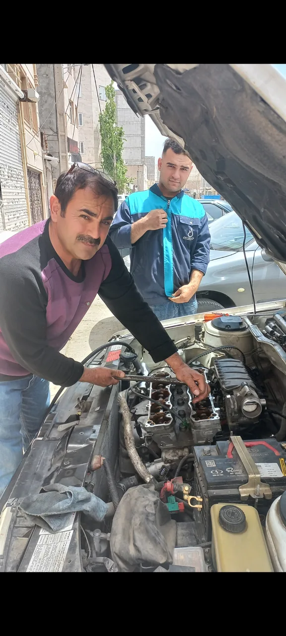 تعمیرگاه مکانیکی‌ کریم‌