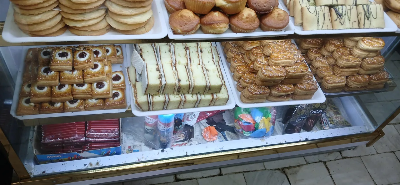 قنادی ستایش - تصویر 2