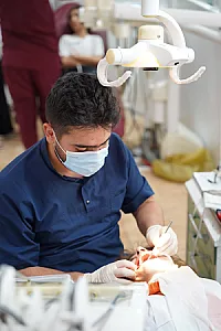 کلینیک دندانپزشکی شفامهر