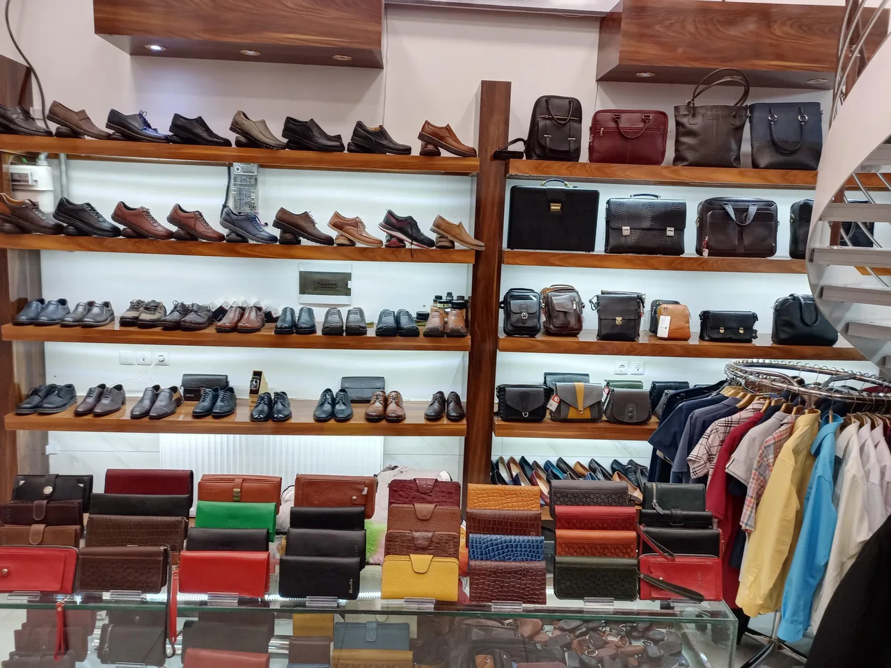 پوشاک جامعه