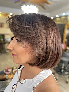 آموزش و خدمات آرایشگری  زنانه
