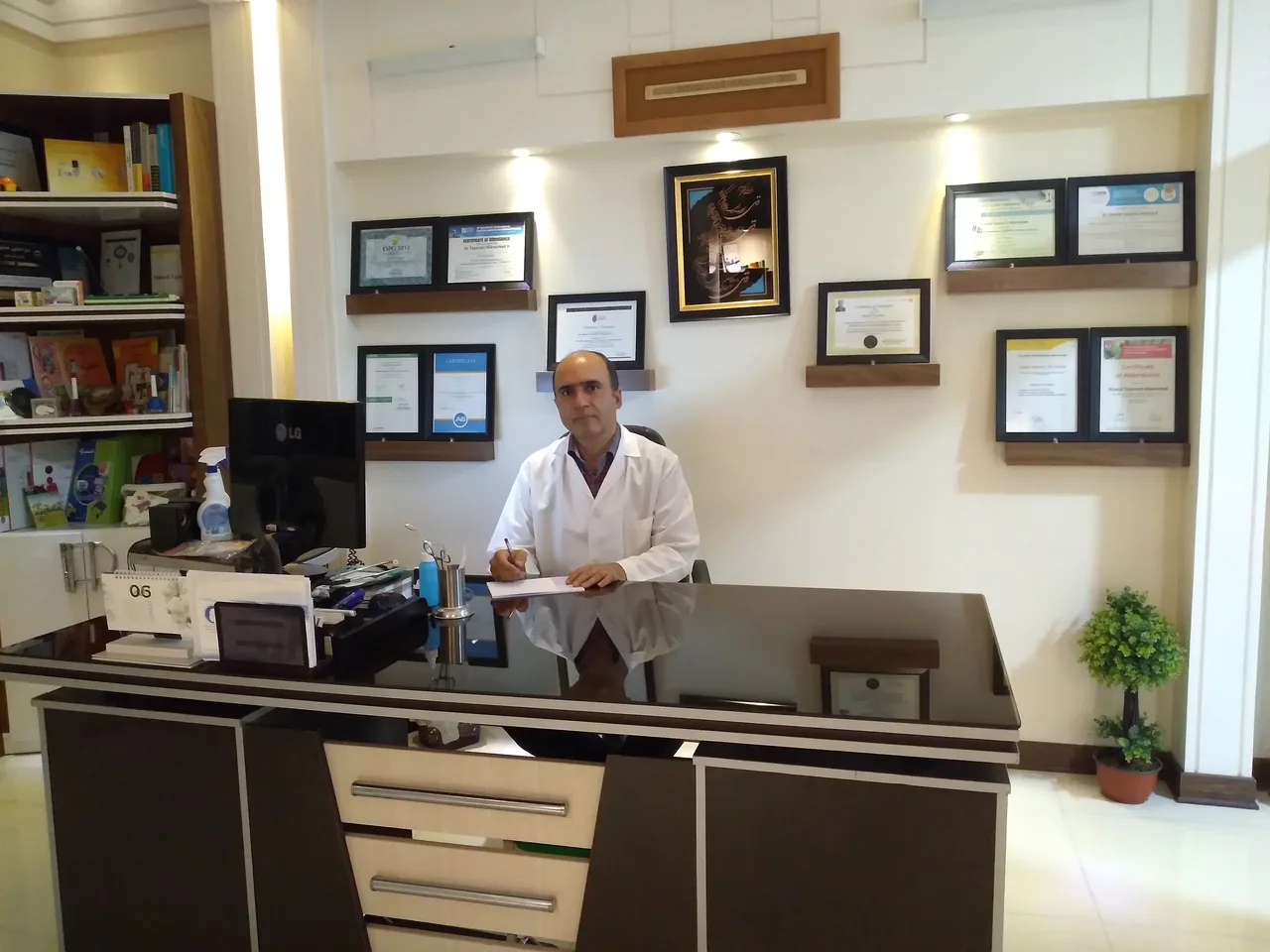 دکتر حمید طیرانی نیک نژاد - کلینیک گفتاردرمانی طوس