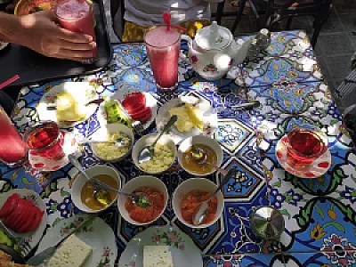 رستوران پادیاو