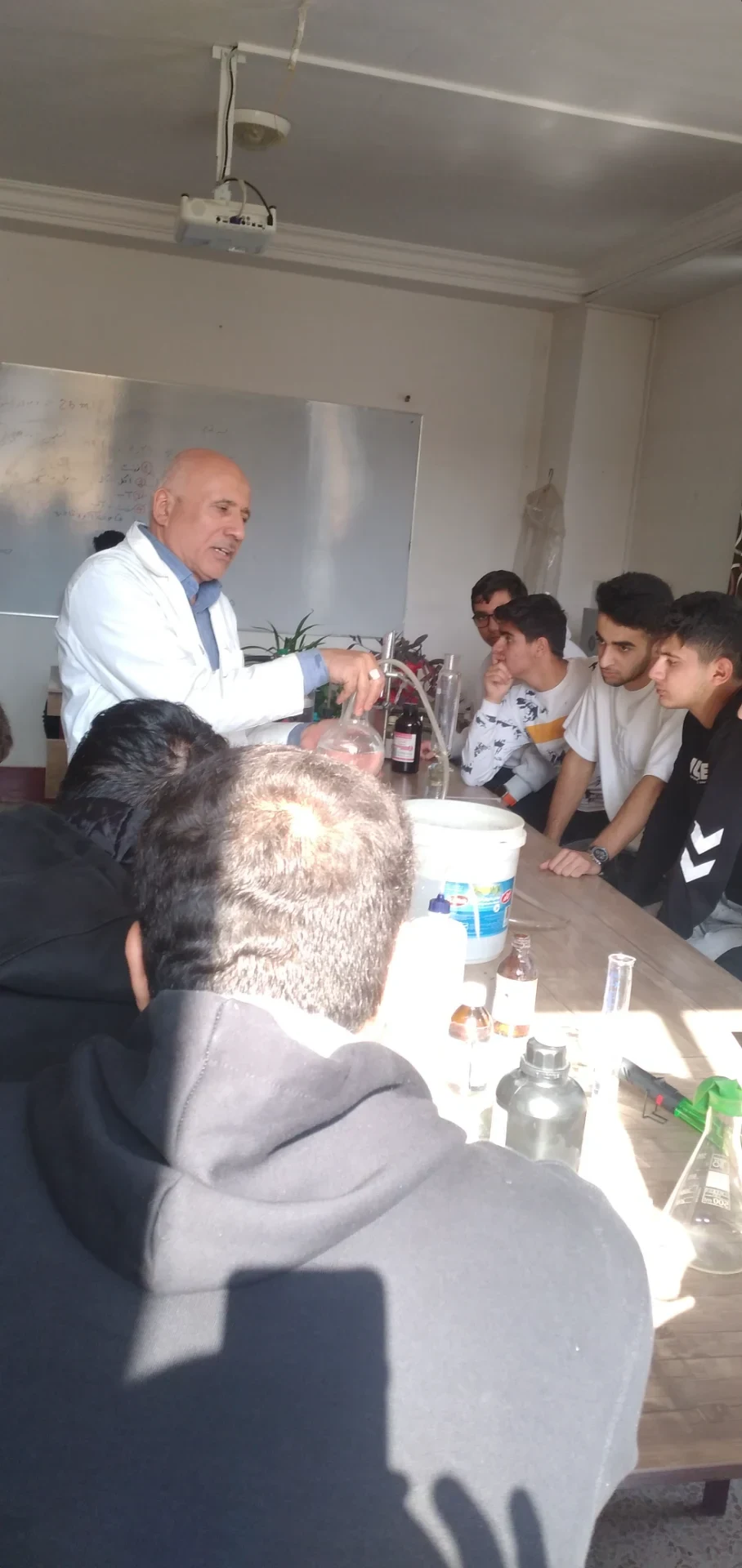 دبیرستان غیر دولتی تلاش