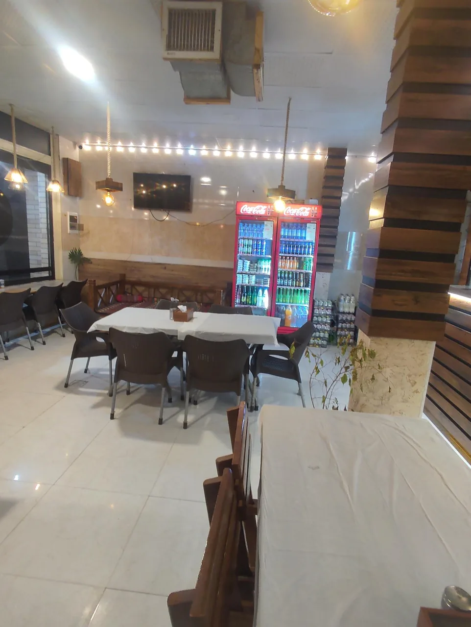 کافه کبابی بهار نارنج