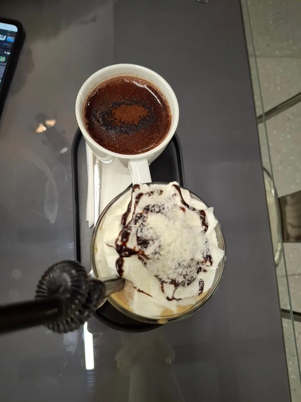 کافه گالری شبهای روشن - تصویر 3