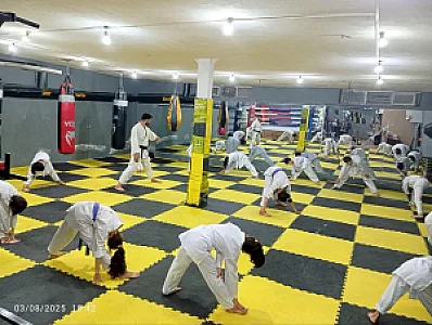 آکادمی کاراته شهید همزبان