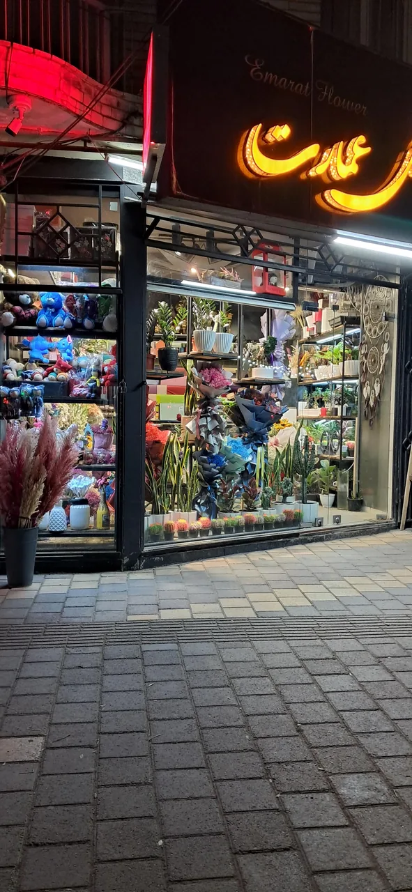 گلفروشی عمارت - تصویر 3