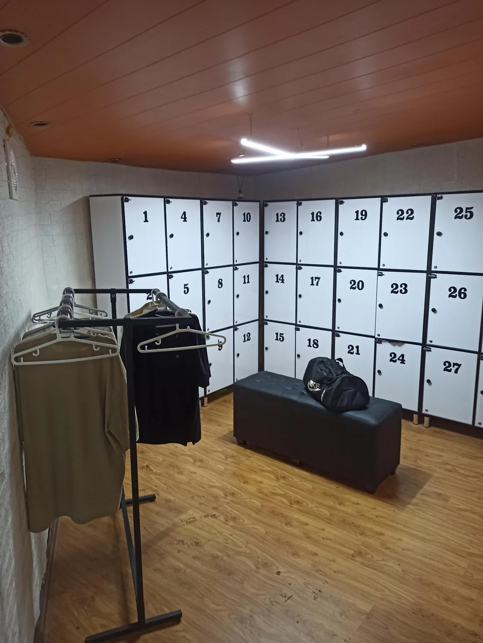 باشگاه بدنسازی داتیس
