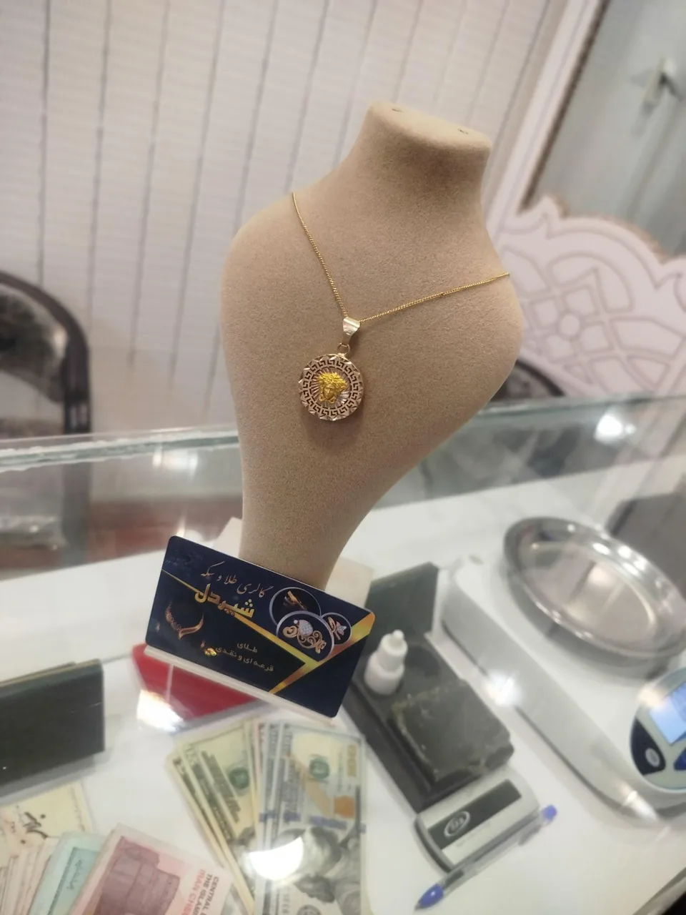گالری سکه و طلای شیردل - تصویر 2