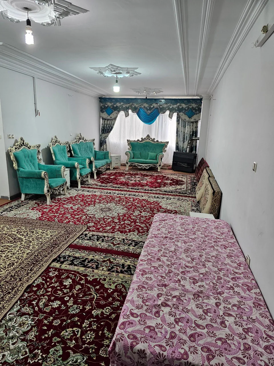 سوییت آپارتمان قرایی - مهمانسرا و مهمانپذیر در همدان