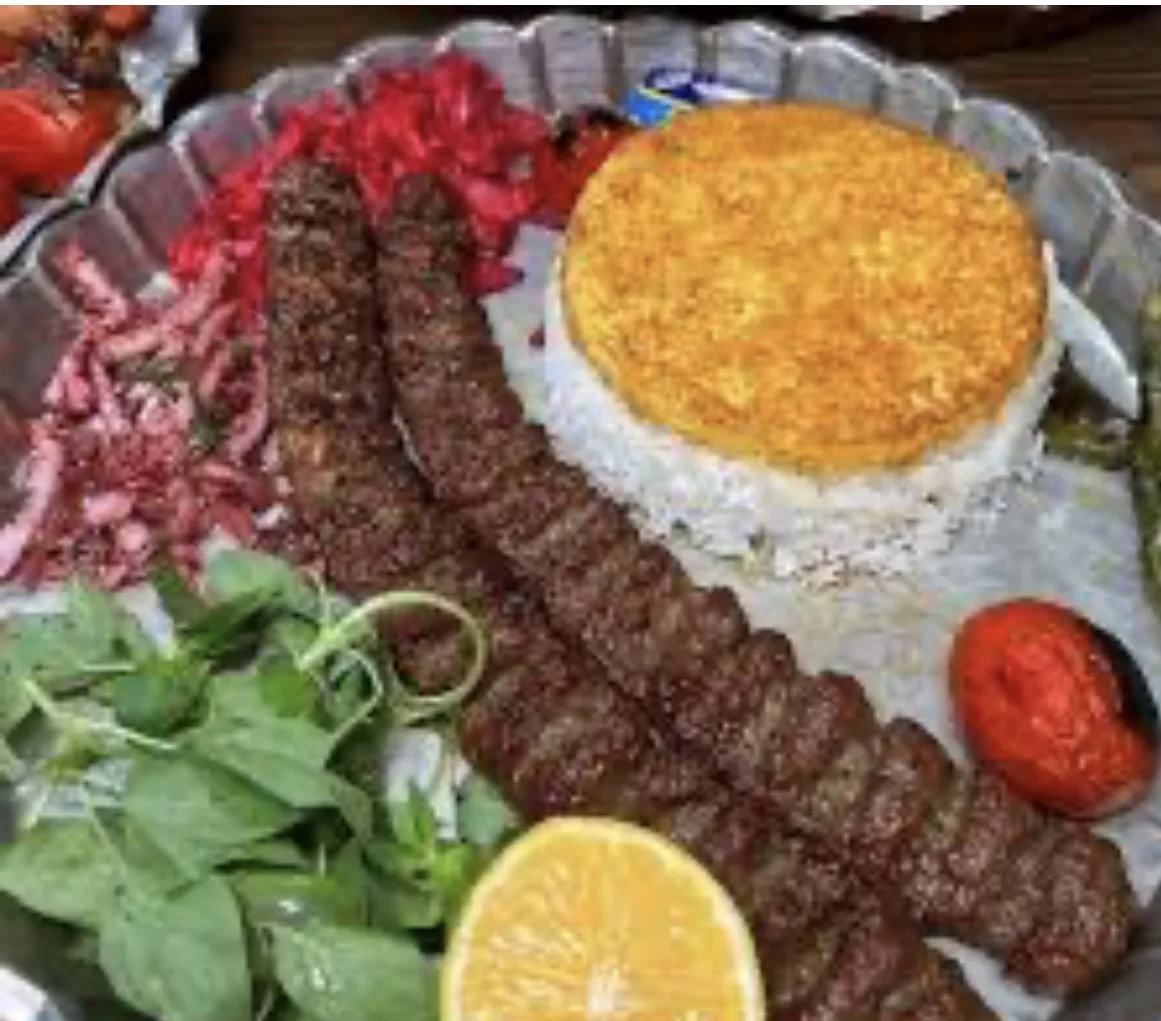 کباب سرای شب تاب - تصویر 2