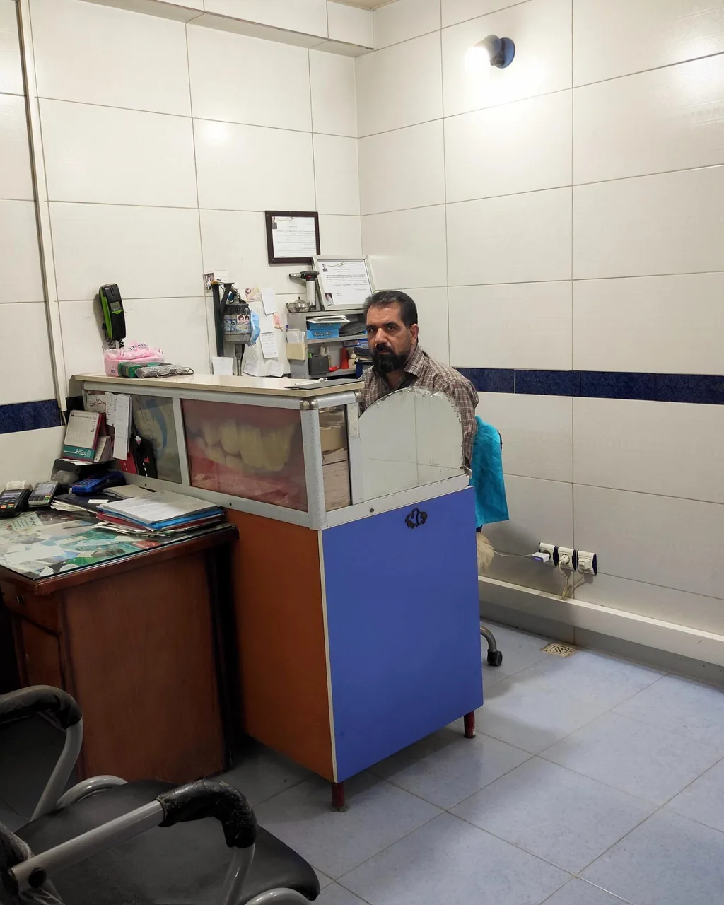 دندانسازی احسان‌ (وحید سرعتی) - تصویر 6