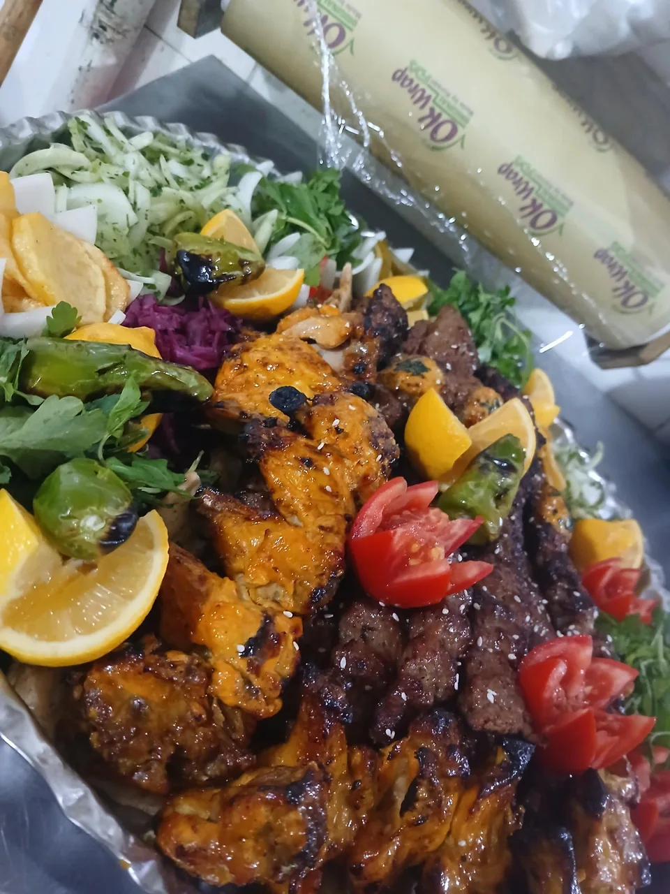 تهیه غذای جوان - کترینگ و تهیه غذا در همدان