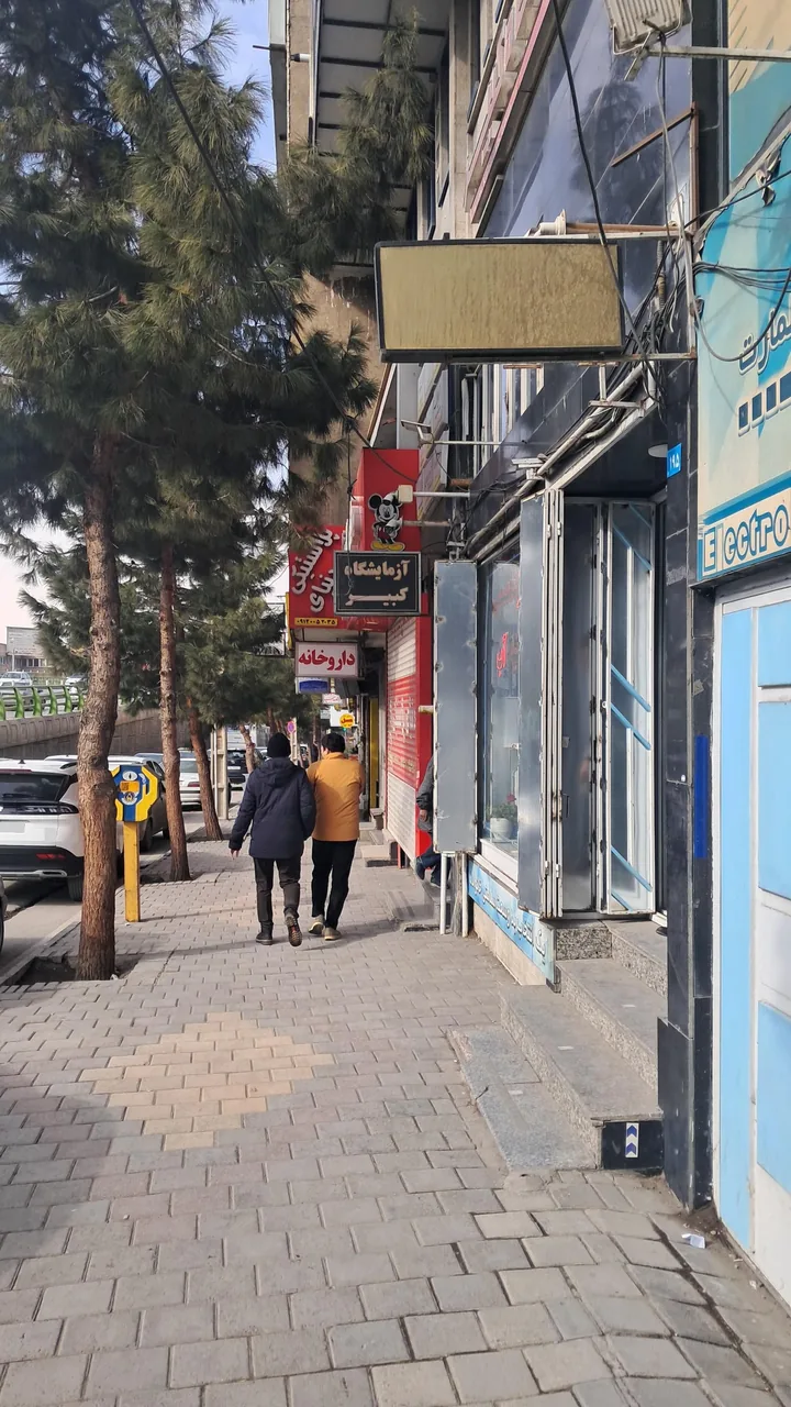 آزمایشگاه کبیر - تصویر 2