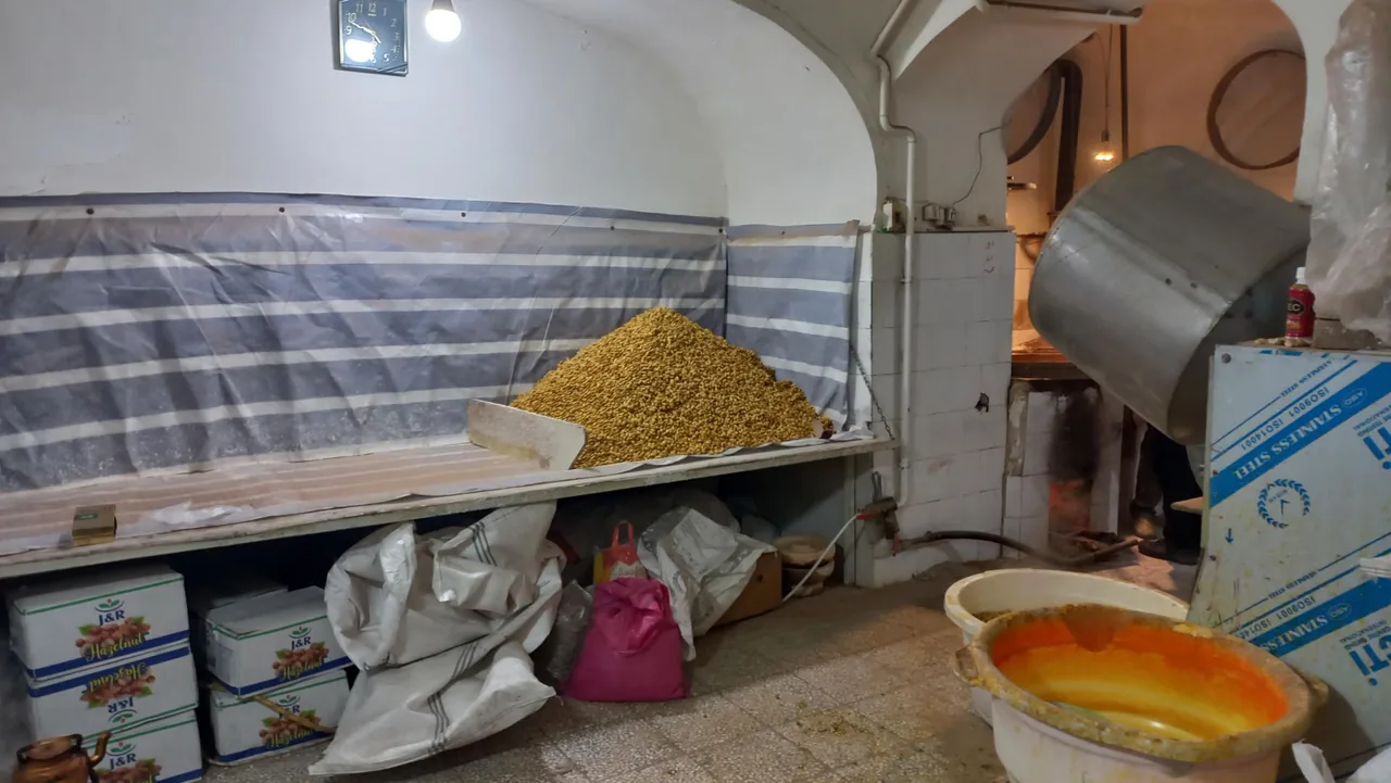 آجیل پزی قاضی خانی و پیریان - تصویر 3