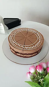 کافه کیک موکاچینو
