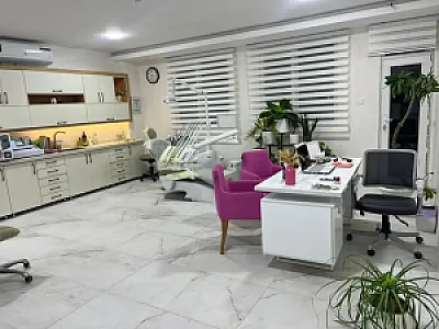 کلینیک دندانپزشکی زیبایی و ترمیم دکتر تینا اکبرزاده