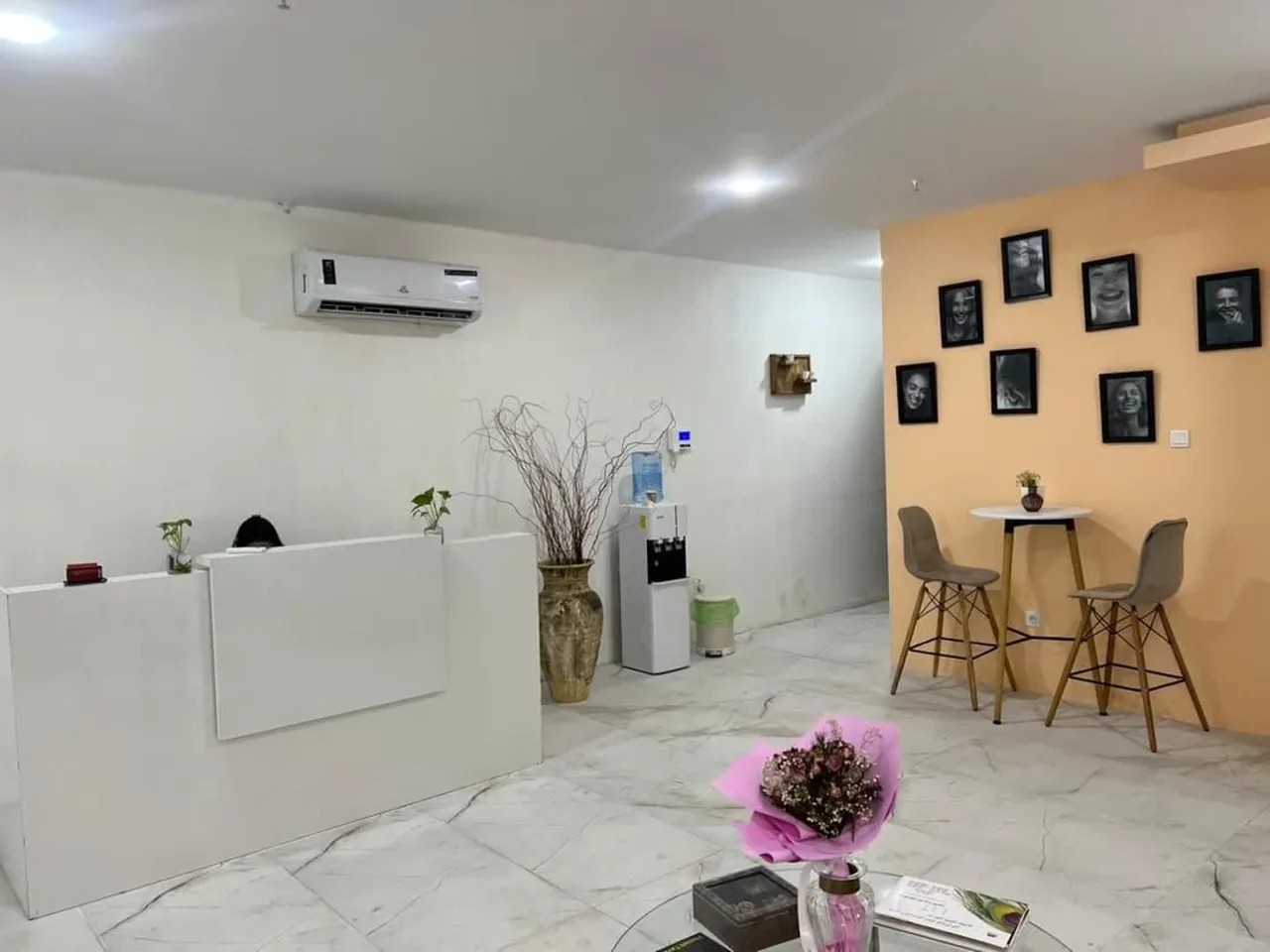 کلینیک دندانپزشکی زیبایی و ترمیم دکتر تینا اکبرزاده - تصویر 3