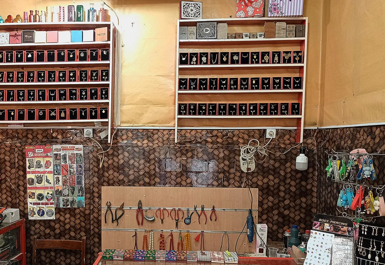 عطر و بدلیجات سوگند - تصویر 3