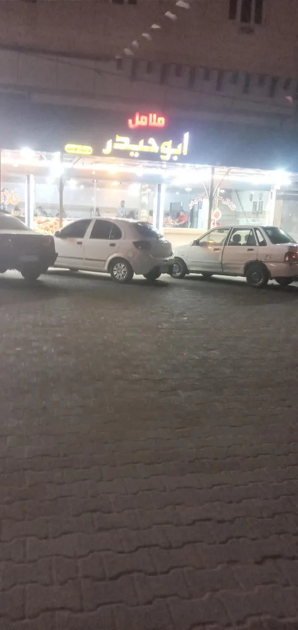 فلافل فروشی ابوحیدر
