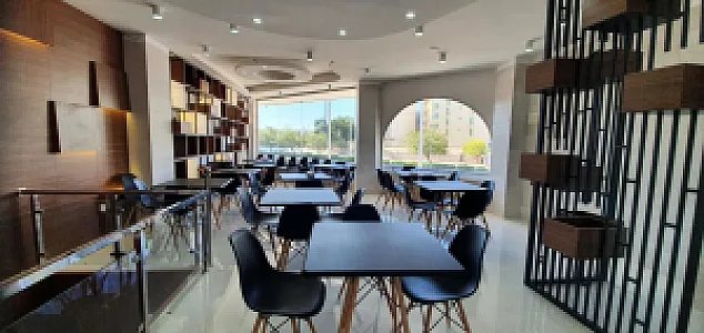 فست فود آتور