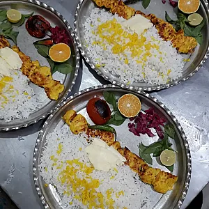 رستوران دایی