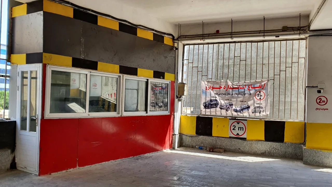 پارکینگ طبقاتی مکران (گرگیج) - تصویر 2