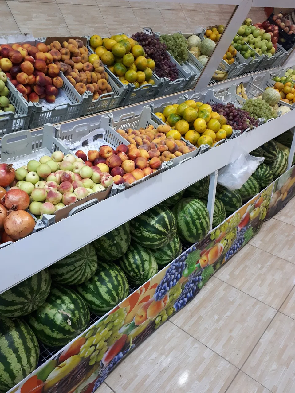 سوپر میوه و تره بار تازه لیمون