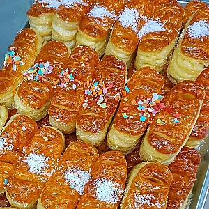 شیرینی و سوغات سرای رسالت مدیرصادق رجبی