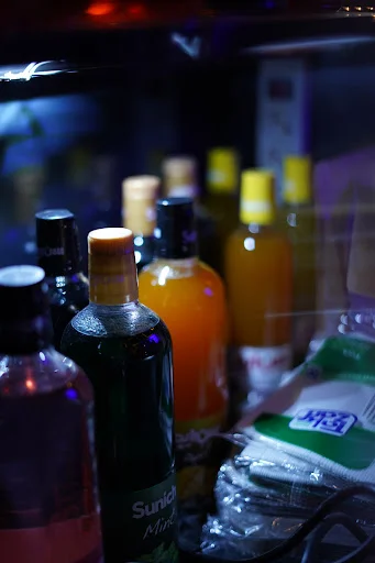 کافی شاپ شیمدی