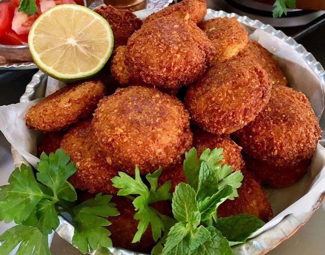 فلافلکده علی جیرجیرک