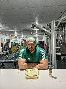 باشگاه بدنسازی بهتن