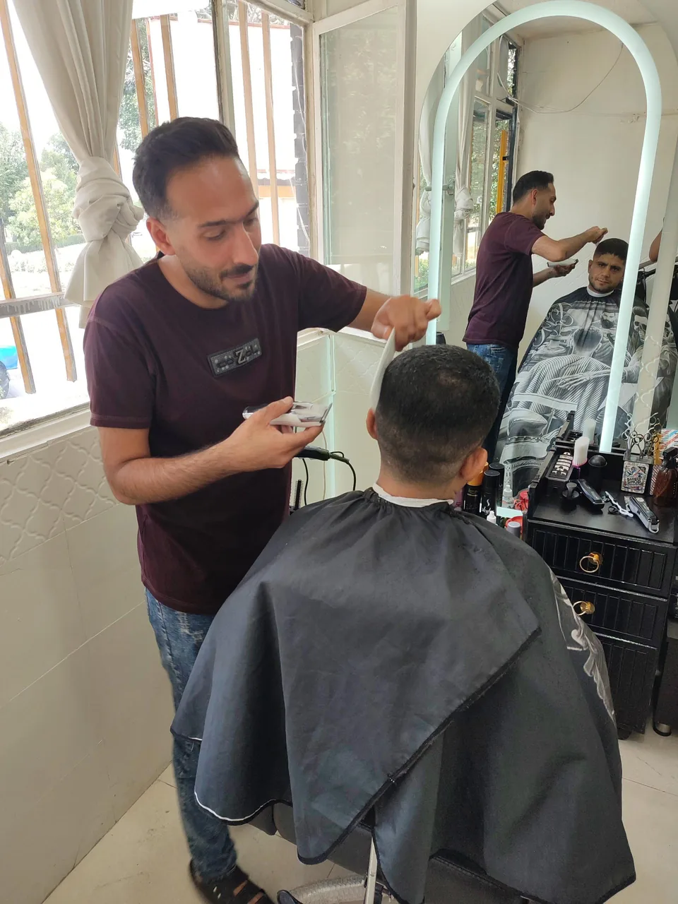 آرایشگاه مردانه مهرکات - تصویر 3